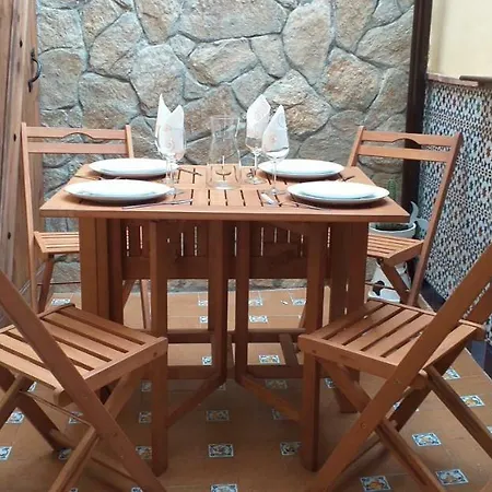 Casa Cuartel Сasa de vacaciones El Gastor